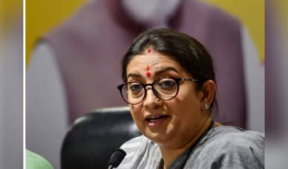 “মাছ-মাংস কি আপনাদের বাপের?” খাদ্যাভ্যাস নিয়ে বিরোধীদের অপপ্রচারের পালটা জবাব স্মৃতি ইরানির!