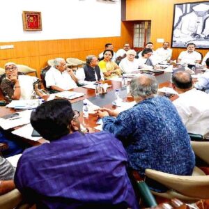 নারী সংরক্ষণ বিল নিয়ে ‘ইন্ডিয়া’ জোটে আড়াআড়ি বিভাজন! খাড়গের মন্তব্যে অস্বস্তিতে শরিক দলগুলি