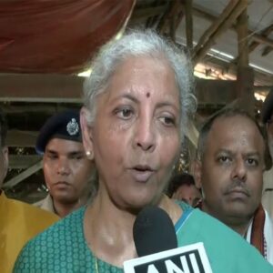 লক্ষ্মীর ভাণ্ডারের পালটা কি ‘মাতৃশক্তি কার্ড’? কালনায় খোদ নির্মলা সীতারমণের হাত ধরে বড় চাল বিজেপির!