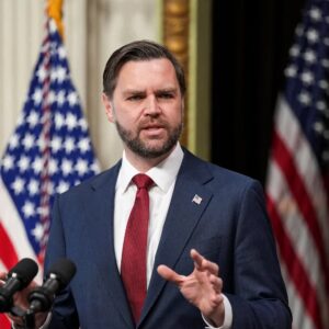 ইরানের সঙ্গে মহাবৈঠকের আগেই ভ্যান্সের কড়া বার্তা! “এক রাতে সব মেটে না”, তবে কি শান্তির পথ আরও কঠিন? ইরানের সঙ্গে মহাবৈঠকের আগেই ভ্যান্সের কড়া বার্তা! “এক রাতে সব মেটে না”, তবে কি শান্তির পথ আরও কঠিন?