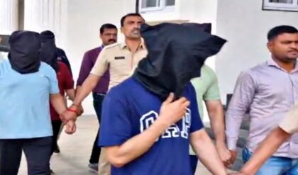 TCS-এ ভয়ঙ্কর কাণ্ড! মহিলা কর্মীদের ধর্মান্তর ও যৌন হেনস্থার অভিযোগ, নেপথ্যে কি আন্তর্জাতিক জঙ্গি যোগ? TCS-এ ভয়ঙ্কর কাণ্ড! মহিলা কর্মীদের ধর্মান্তর ও যৌন হেনস্থার অভিযোগ, নেপথ্যে কি আন্তর্জাতিক জঙ্গি যোগ?