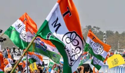 শুভেন্দুর বিরুদ্ধে কমিশনে নালিশ! ৩০০০ টাকার ‘গ্যারান্টি’ কার্ড কি নির্বাচনী ঘুষ? পাল্টা তোপ তৃণমূলের