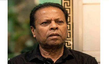 “মুর্শিদাবাদে ধুয়ে যাবে তৃণমূল!” দল ছেড়েই বিস্ফোরক বিদায়ী বিধায়ক আব্দুর রাজ্জাক, তুঙ্গে রাজনৈতিক তোলপাড় “মুর্শিদাবাদে ধুয়ে যাবে তৃণমূল!” দল ছেড়েই বিস্ফোরক বিদায়ী বিধায়ক আব্দুর রাজ্জাক, তুঙ্গে রাজনৈতিক তোলপাড়