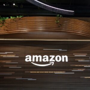 কেনাকাটায় এবার AI-এর ম্যাজিক! আমাজন লঞ্চ করল বিশেষ ‘AI স্টোর’, আপনার পছন্দ বুঝে জিনিস সাজিয়ে দেবে কম্পিউটার কেনাকাটায় এবার AI-এর ম্যাজিক! আমাজন লঞ্চ করল বিশেষ ‘AI স্টোর’, আপনার পছন্দ বুঝে জিনিস সাজিয়ে দেবে কম্পিউটার