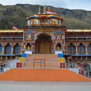 ৬ মাস পর খুলছে বদ্রীনাথের দরজা! কার কাছে থাকে চাবি? জানুন এই ধামের ৪টি গা শিউরে ওঠা রহস্য! ৬ মাস পর খুলছে বদ্রীনাথের দরজা! কার কাছে থাকে চাবি? জানুন এই ধামের ৪টি গা শিউরে ওঠা রহস্য!