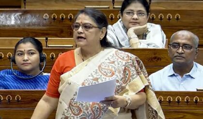 মহিলা সংরক্ষণ বিল আসলে ‘ছদ্মবেশী’! ২০২৬-এর আগে বিজেপিকে বিঁধল তৃণমূল, নেপথ্যে কি বড় কোনো রাজনৈতিক চাল?