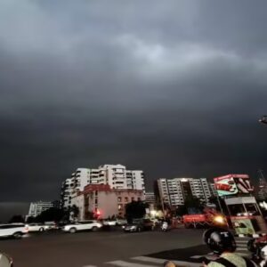 কলকাতাসহ দক্ষিণবঙ্গে ধেয়ে আসছে কালবৈশাখী! আজই বজ্রবিদ্যুৎসহ ঝড়ের তাণ্ডব? হাই অ্যালার্ট জারি লালবাজারে