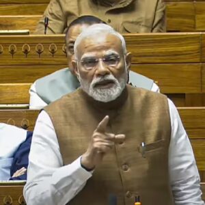 ‘বিরোধিতা করলে আপনাদেরই বিপদ!’ মহিলা সংরক্ষণ নিয়ে সংসদে বিরোধীদের চরম হুঁশিয়ারি মোদীর