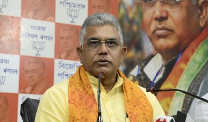 ‘বিচারকরাই যদি মার খান, তবে আমজনতা যাবে কোথায়?’ খোদ কলকাতায় বিচারপতির ওপর হামলায় অগ্নিশর্মা দিলীপ!