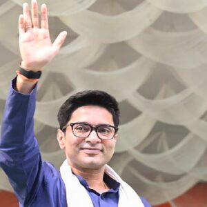 ‘বেলা ১টা বাজলেই ডিজে বাজবে!’ শুভেন্দুর গড়ে দাঁড়িয়ে হুঙ্কার অভিষেকের, ৪ মে-র ফল নিয়ে বড় ভবিষ্যদ্বাণী