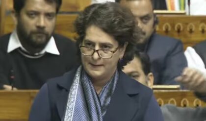 ‘মহিলা বিলের আড়ালে ভোটের রাজনীতি!’ লোকসভায় বিজেপিকে তুলোধোনা প্রিয়াঙ্কার, কেন গণতন্ত্র শেষের আশঙ্কা করছেন নেত্রী? ‘মহিলা বিলের আড়ালে ভোটের রাজনীতি!’ লোকসভায় বিজেপিকে তুলোধোনা প্রিয়াঙ্কার, কেন গণতন্ত্র শেষের আশঙ্কা করছেন নেত্রী?