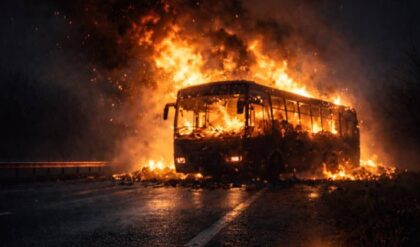 Horrific Accident: বাসের সঙ্গে গাড়ির মুখোমুখি সংঘর্ষ, দাউ দাউ আগুনে জীবন্ত দগ্ধ ৯ যাত্রী! কর্ণাটকে শিউরে ওঠা দুর্ঘটনা