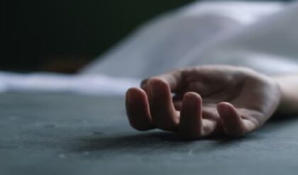 শাখা-পলা ভেঙে বিধবা বেশে লাজু! শাশুড়ির অত্যাচারে কি শেষ হবে পড়াশোনা? কোন দিকে ঘুরছে ধারাবাহিকের মোড়?