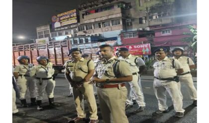ভোটের আগে ‘দুর্গ’ কলকাতা! লালবাজারের হাই অ্যালার্ট, শহরের হোটেল-লজে মাঝরাতে পুলিশের হানা!