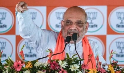 প্রথম দফাতেই কি কেল্লাফতে? “১১০টি আসন পকেটে,” বাংলায় দাঁড়িয়ে মমতাকে ওপেন চ্যালেঞ্জ শাহ-র!