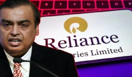 আয়ের সব রেকর্ড চুরমার! মুকেশ আম্বানির মুকুটে নতুন পালক, কী এই ‘১০ বিলিয়ন ডলার’ ম্যাজিক?