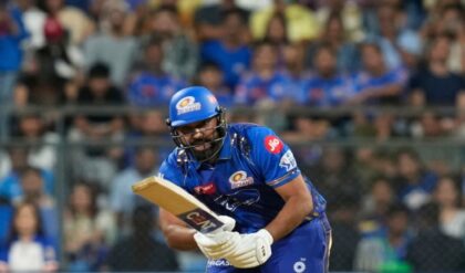 হিটম্যান ফেরাতেই কি খুলবে মুম্বইয়ের কপাল? রোহিত-ঝড়ে প্লে-অফের স্বপ্নে নতুন অক্সিজেন!