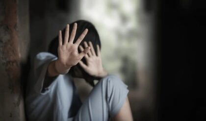 পেটে অসহ্য যন্ত্রণা নিয়ে হাসপাতালে কিশোরী, ডাক্তারদের রিপোর্ট দেখে পরিবারের মাথায় আকাশ ভেঙে পড়ল!