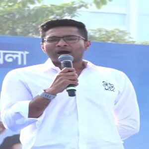 “ঘা মারার সুযোগ ২৯ তারিখ, বোতাম টিপলে যেন দিল্লিতে ভূমিকম্প হয়!” কাটোয়ায় রুদ্রমূর্তিতে অভিষেক!