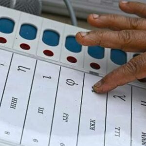 রোদে পুড়ে বাইরে যেতে হবে না, বাড়ির নিচেই বুথ! ‘শহুরে’ ভোটারদের টানতে কমিশনের মাস্টারস্ট্রোক!