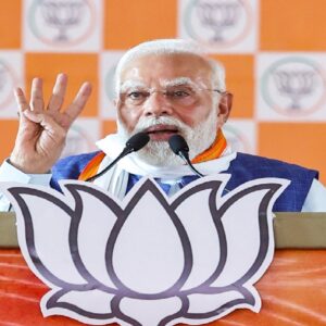 ৫ লক্ষের চিকিৎসা থেকে ২১ হাজারি সাহায্য— বাংলার মেয়েদের জন্য ‘মোদীর গ্যারান্টি’র ঝুলি উপুড় ঠাকুরনগরে!