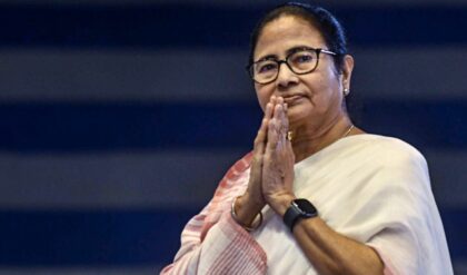 “গুন্ডাদের উল্টো করে ঝুলিয়ে সিধে করা হবে!” শাহের হুঙ্কারে কাঁপছে বাংলা, ওদিকে কোপ পড়ল ডায়মন্ড হারবারের ৫ পুলিশকর্তার ওপর