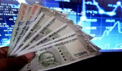 দেরি করলেই লোকসান! ২৫ না ৪০— কোন বয়সে বিনিয়োগ শুরু করলে দ্রুত ১ কোটি টাকা পাবেন?