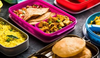 ভেজ চিজি পরোটা থেকে ইডলি বাইটস— একঘেয়ে টিফিনে আনুন স্বাদ! মন ভরবে বাচ্চার, চিন্তা কমবে মায়ের