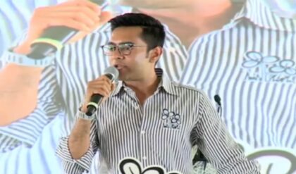 নিরাপত্তা ছাড়ুন, দমে থাকলে ভাঙড়ে একা ঢুকুন! নৌশাদকে সরাসরি চ্যালেঞ্জ ছুড়ে দিলেন অভিষেক বন্দ্যোপাধ্যায়