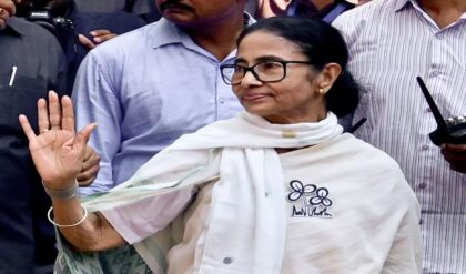 ১০০ গণ্ডি পার! মেজরিটি না থাকলে কী হতে পারে? ভোট আবহে বিস্ফোরক তৃণমূল সুপ্রিমো