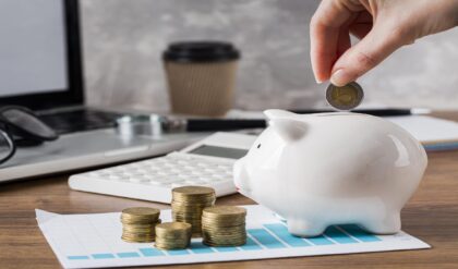 FD করলে এবার দ্বিগুণ লাভ! সিনিয়র সিটিজেনরা কোথায় টাকা রাখলে সবথেকে বেশি রিটার্ন পাবেন? দেখে নিন তালিকা