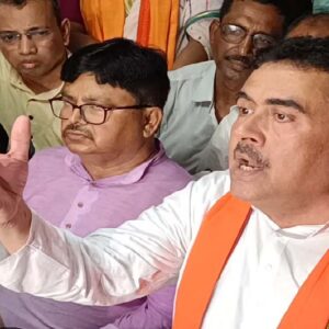 ভোট চুরির’ নয়া কৌশল ফাঁস? নির্বাচন কমিশনে দৌড়ল বিজেপি নেতা শুভেন্দু