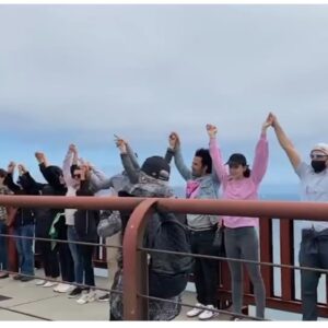 “আমাদের মারতে হলে আগে সাধারণ মানুষের ওপর দিয়ে যেতে হবে!” ট্রাম্পের হুমকির মুখে বিদ্যুৎকেন্দ্র পাহারা দিচ্ছে ইরানের জনতা