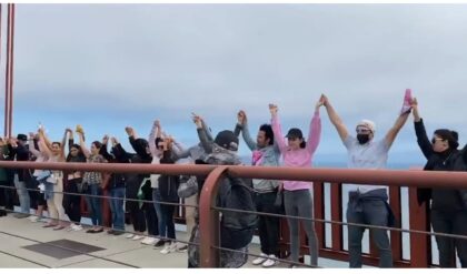 “আমাদের মারতে হলে আগে সাধারণ মানুষের ওপর দিয়ে যেতে হবে!” ট্রাম্পের হুমকির মুখে বিদ্যুৎকেন্দ্র পাহারা দিচ্ছে ইরানের জনতা “আমাদের মারতে হলে আগে সাধারণ মানুষের ওপর দিয়ে যেতে হবে!” ট্রাম্পের হুমকির মুখে বিদ্যুৎকেন্দ্র পাহারা দিচ্ছে ইরানের জনতা