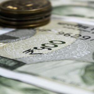 ডলারের দাদাগিরি শেষ! ইরানের তেলের দাম মেটাতে ‘দেশি’ ছক ভারতের, বিশ্বজুড়ে হইচই