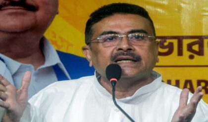 “তৃণমূল নিকৃষ্টমানের চোর!” আঙুলের ওপর আঙুল বসিয়ে ভোট চুরির নতুন ফর্মুলা ফাঁস করলেন বিরোধী দলনেতা