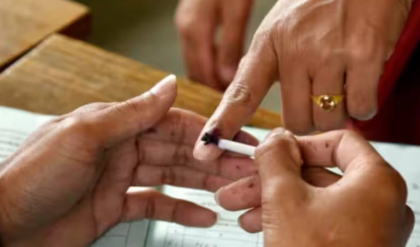 মড়ক লেগেছে গ্রামে, তবুও মরণপণ লড়াই! মৃত ছাত্রীর শোক আর ডায়রিয়ার প্রকোপ তুচ্ছ করে বুথমুখী কেতুগ্রাম