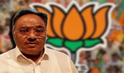 “খেলা শুরুর আগেই শেষ!” মমতার ব্যানার বিতর্ক উস্কে দিয়ে তৃণমূলকে বিঁধলেন শমীক ভট্টাচার্য