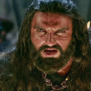 পর্দায় উন্মাদনা, নেপথ্যে রক্তারক্তি! ‘খালি বালি’-র শুটিংয়ে সেটেই বমি করেছিলেন রণবীর সিং!