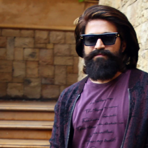 পিছিয়ে গেল ইয়াশের ‘Toxic’! বড় ঘোষণায় কিস্তিমাত করলেন বরুণ ধাওয়ান, বড়পর্দায় বড় বদল