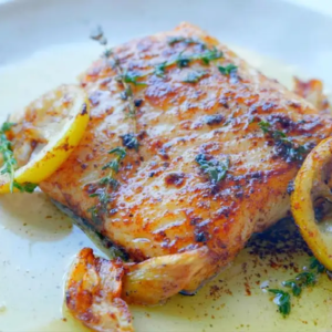 রেস্তোরাঁর স্বাদে ‘ফিশ উইথ লেমন বাটার সস’! খুব সহজেই বানান এই রাজকীয় ডিশ