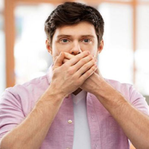 ব্রাশ করার পরেও মুখের দুর্গন্ধ যাচ্ছে না? এই জাদুকরী ঘরোয়া টোটকাতেই মিলবে মুক্তি!