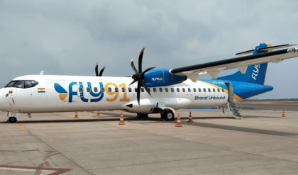 মৃত্যুর সঙ্গে টানা ২৪০ মিনিট! মাঝআকাশে বিভীষিকা, অঝোরে কাঁদছেন যাত্রীরা—হায়দরাবাদ-হুবলি বিমানে রুদ্ধশ্বাস ৪ ঘণ্টা