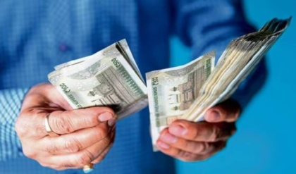 বাজেটে ঘোষণা হলেও কেন মিলছে না ৪% ডিএ? নবান্ন-কমিশন টানাপোড়েনে চরম অনিশ্চয়তায় কর্মীরা!