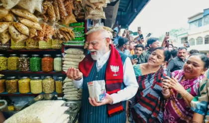 ঝাড়গ্রামে ঝালমুড়ির স্বাদ হলো তেতো! মোদীর জনসংযোগ ঘিরে চড়ল পারদ, বড় অভিযোগে সরব তৃণমূল