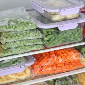 কিচেন থেকে প্লাস্টিক আউট! খাবার তাজা রাখার এই ৫টি বিকল্প পদ্ধতি দেখে চমকে যাবেন