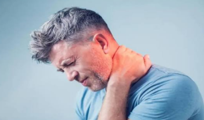 ঘাড় ও কাঁধের যন্ত্রণায় জেরবার? ওষুধের বদলে কাজ দেবে এই ৭টি সহজ ব্যায়াম!