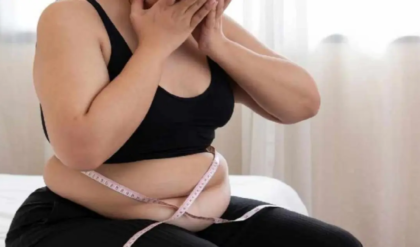 কম খেয়েও ওজন বাড়ছে? সাবধান! এই ৫টি গোপন রোগ আপনার শরীরে বাসা বাঁধেনি তো? কম খেয়েও ওজন বাড়ছে? সাবধান! এই ৫টি গোপন রোগ আপনার শরীরে বাসা বাঁধেনি তো?