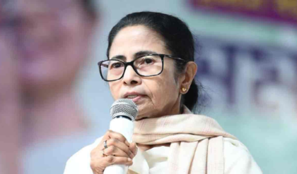 ভবানীপুরে মমতার ‘মিনি ইন্ডিয়া’ তাস! মনোনয়ন জমা দিয়েই শুভেন্দুকে ‘বহিরাগত’ তোপ মুখ্যমন্ত্রীর! ভবানীপুরে মমতার ‘মিনি ইন্ডিয়া’ তাস! মনোনয়ন জমা দিয়েই শুভেন্দুকে ‘বহিরাগত’ তোপ মুখ্যমন্ত্রীর!