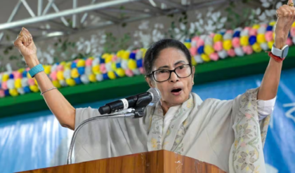 ভবানীপুরে মনোনয়ন সেরেই আরামবাগের ময়দানে মমতা! মিতা বাগ ও নির্মল মাঝির সমর্থনে হাইভোল্টেজ সভা